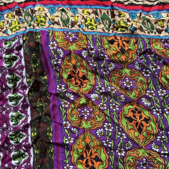 💚3/$25 Bohemian Floral Tunic with Tassels 2X - Picture 10 of 10